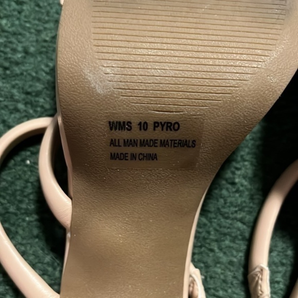 Dolce Vita Nude Heels - Picture 6 of 6